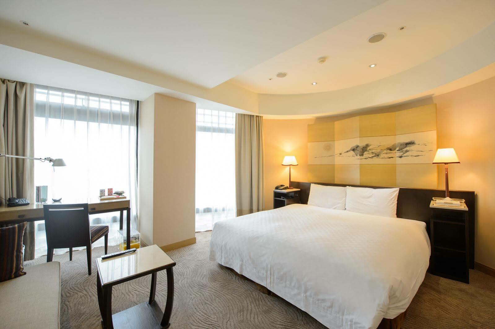 Landmark Inn New Taipei City Экстерьер фото